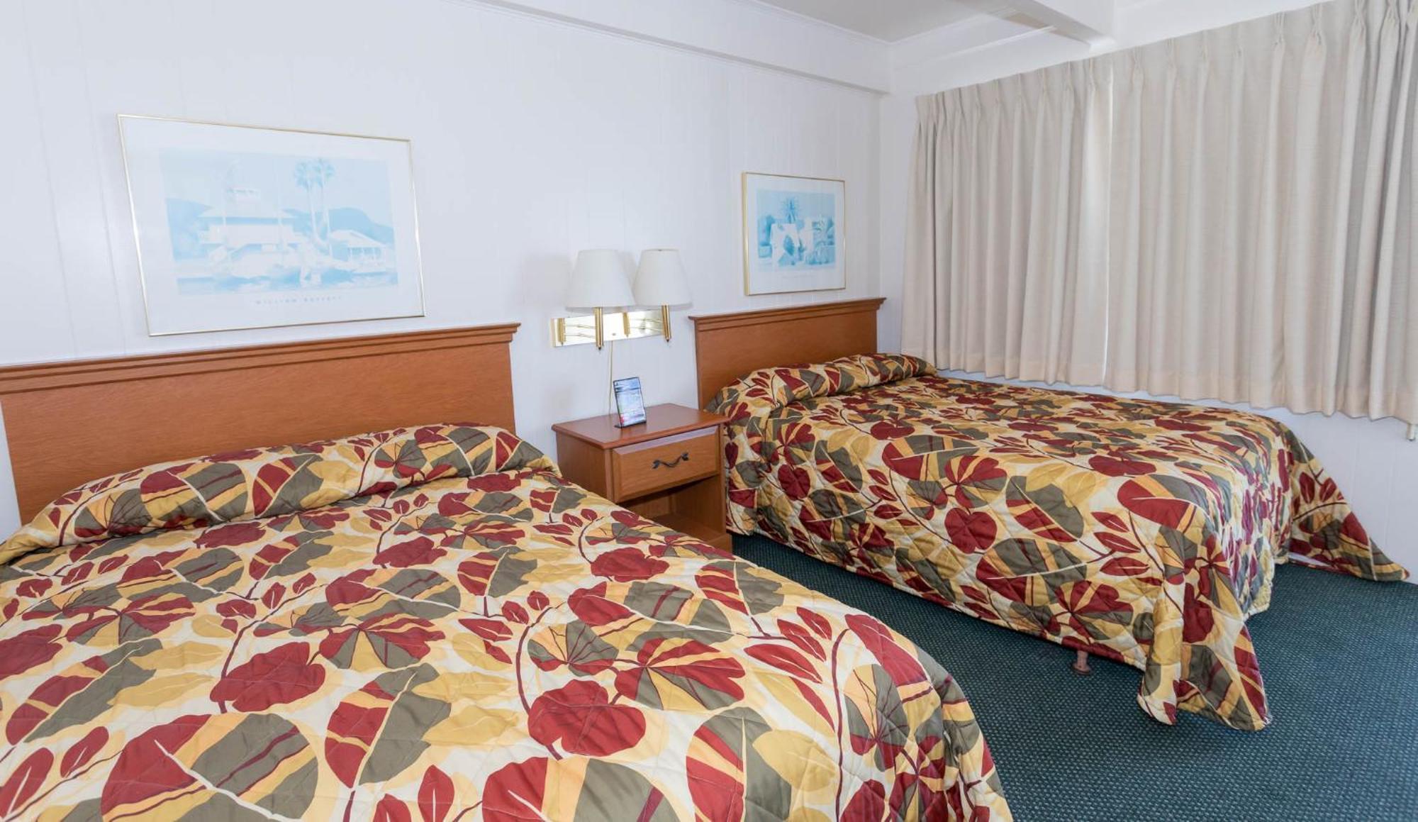 Fish Tales Boardwalk Inn & Ocean Mecca Motel Ocean City Exterior photo